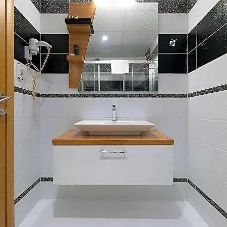 Hotel Bulvar 3*