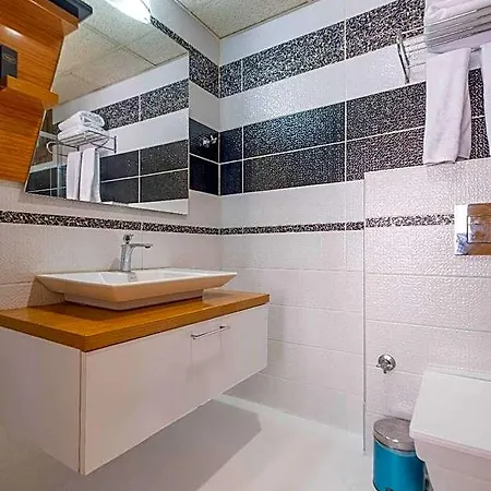Bulvar Hotel